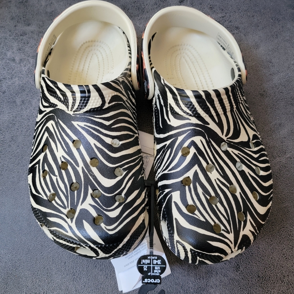 NEW Crocs Zebra and Cheetah Print Shoes Women Size 9 New with Tags